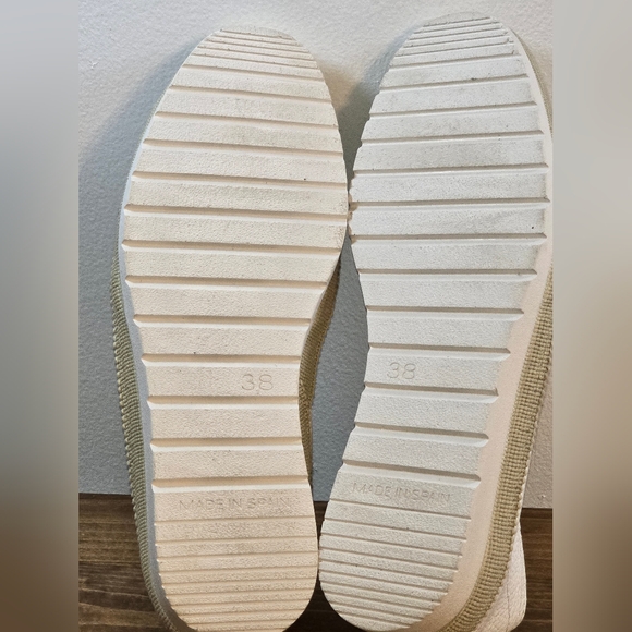 NWOT Verbenas White Nucleo Made In Spain Leather Slip-ons Women's Size 7.5 - Picture 8 of 9